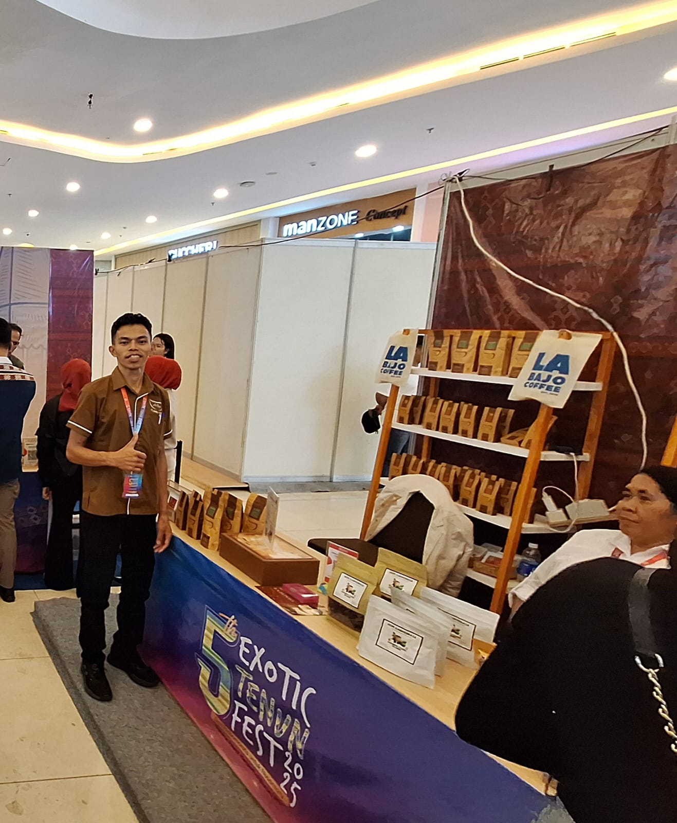 Labajo Flores Coffee Showcases Flores Heritage at Exotic Tenun Fest 2025 in Kupang